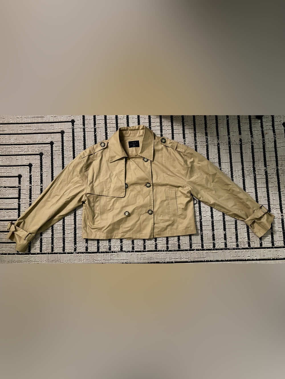 NWT Iris Los Angeles Cropped Khaki Double-Breasted Trench Jacket Size M